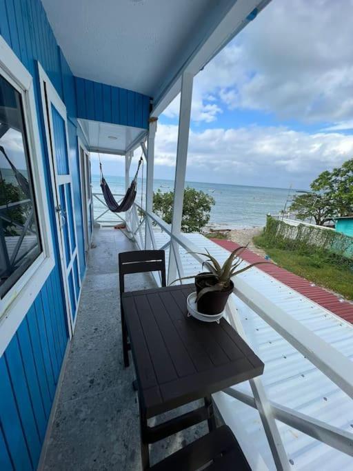 Baba'S Beach Bungalow Bahia Suroeste Exterior photo