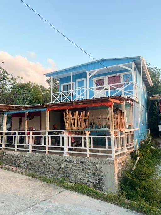 Baba'S Beach Bungalow Bahia Suroeste Exterior photo